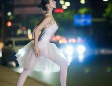 开云APP-萨内魔笛奏响圣西罗，安哥拉铁壁在米兰节奏中融化