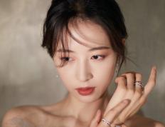 开云体育在线-英超争冠史诗夜，姆巴佩献上震撼告别演出