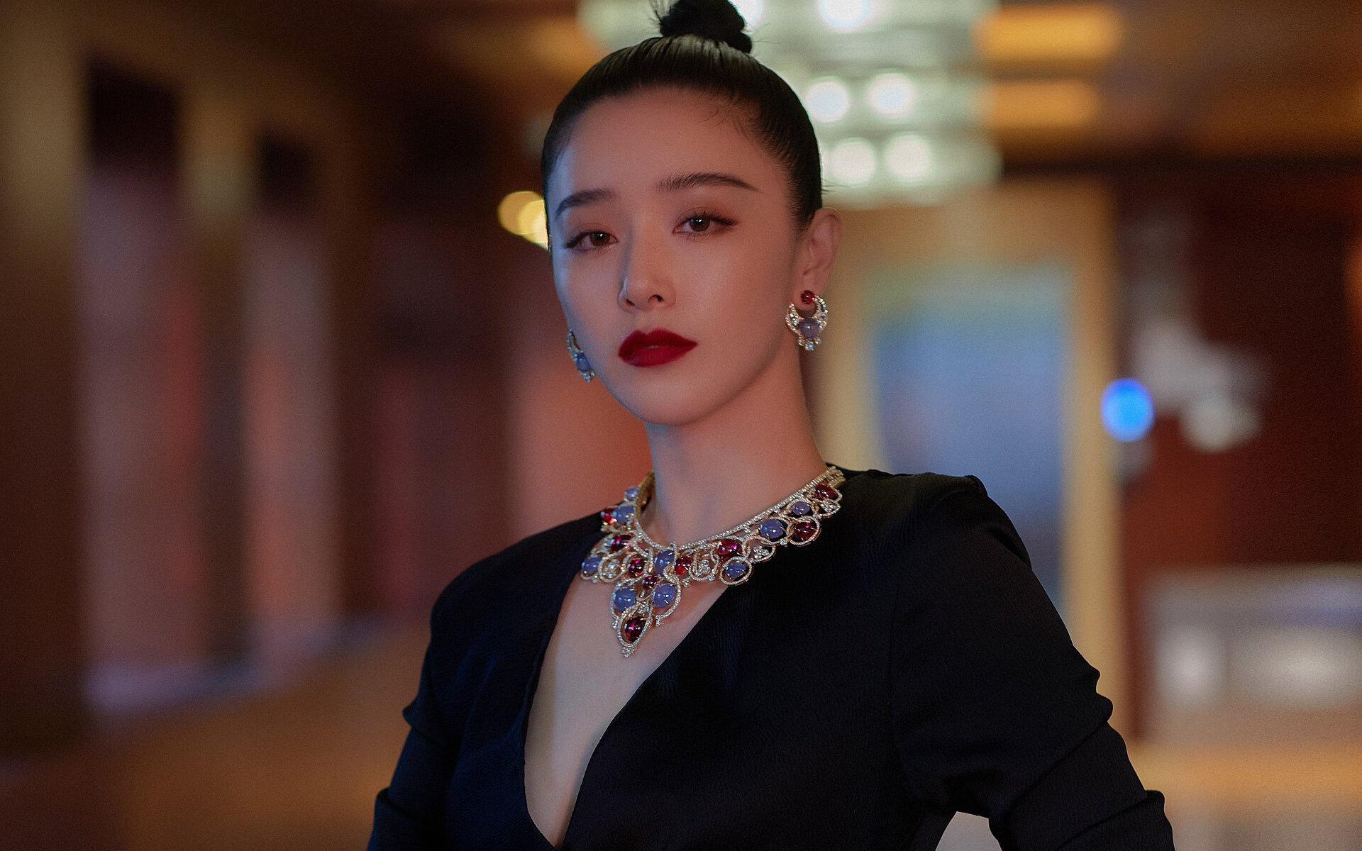 开云体育平台APP-王者共振，当雷霆劈开鹈鹕，布伦森在英超绿茵场演绎跨域统治力