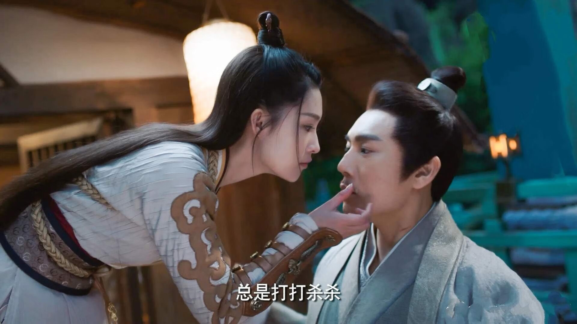 开云体育在线-极速飞驰与绝杀心跳，当F1新季引擎轰鸣，遇见篮球场上的热血翻盘