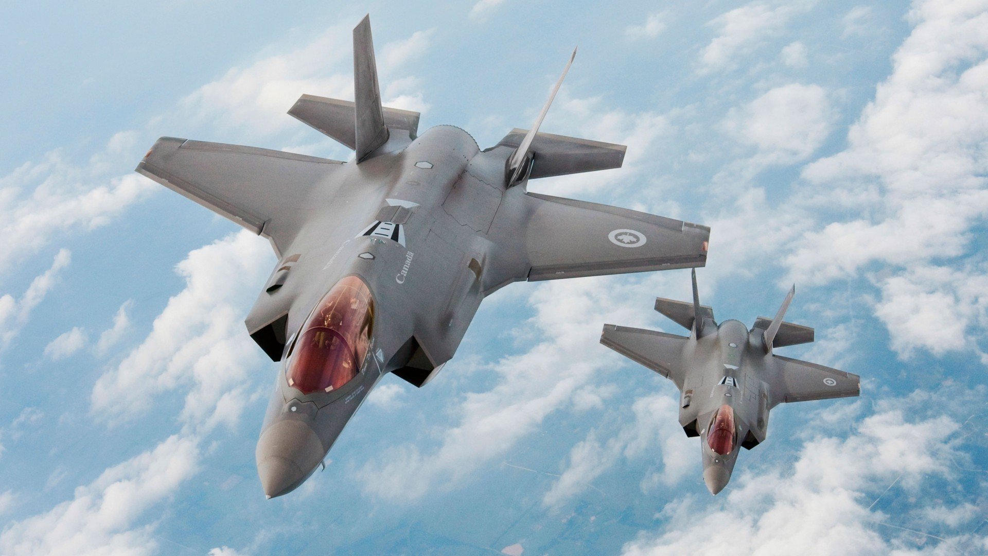 开云官网-跨界狂想，当恩比德在F1赛道带走鹈鹕，速度与高度的狂欢