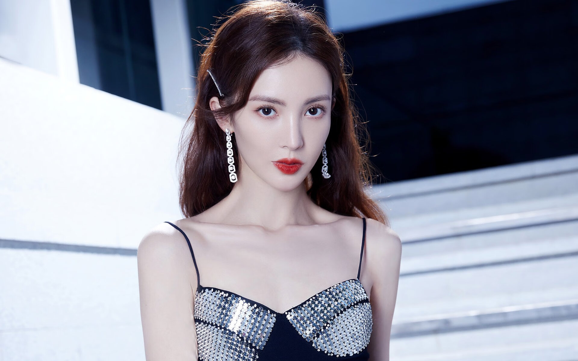 开云平台-欧冠淘汰赛之夜，李刚仁惊艳四座，亚洲之光闪耀欧洲之巅