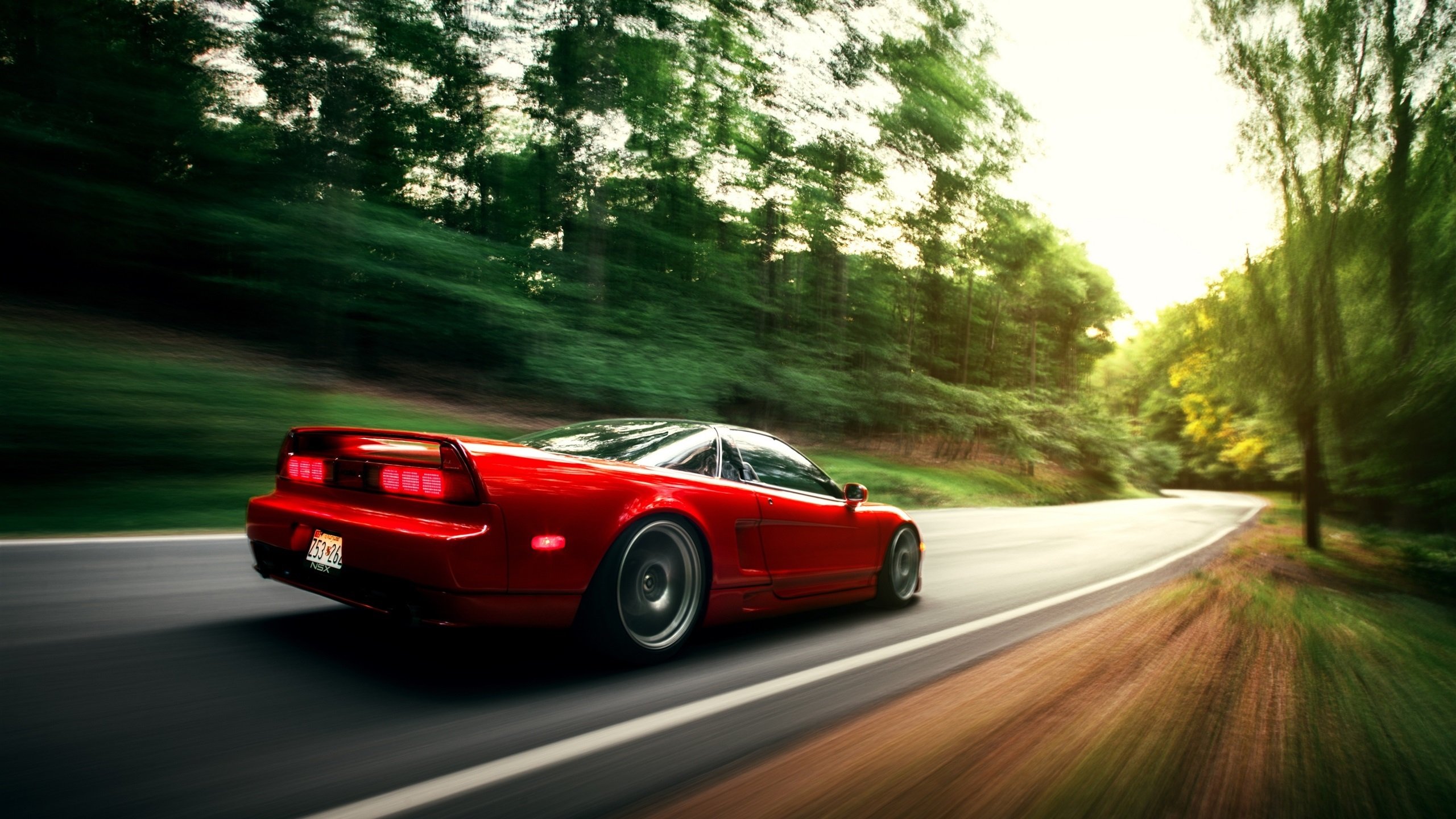 开云APP-拜仁对阵巴黎，当空间阅读者化身防守锁匠，穆勒如何冻结姆巴佩？