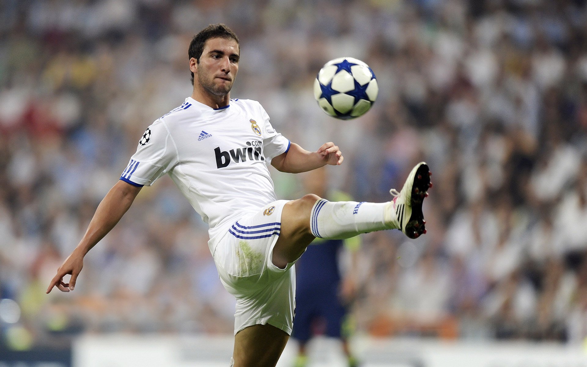 开云体育入口-生死战突变碾压局！卡塞米罗15分钟让德甲冠军天平瞬间倾斜